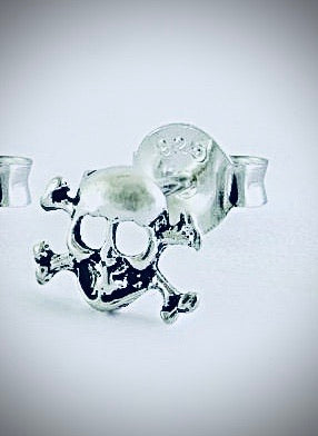 Kingsley Ryan -Silver Skull & Crossbones Ear Stud